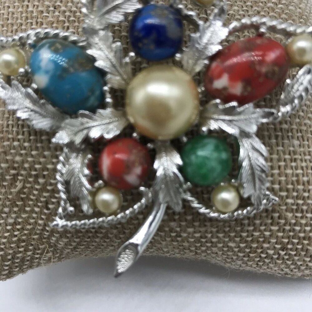 Sarah Coventry Leaf Brooch 1967 Fantasy Collection